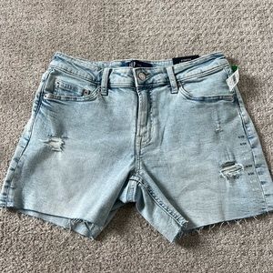 BRAND NEW Gap Shorts